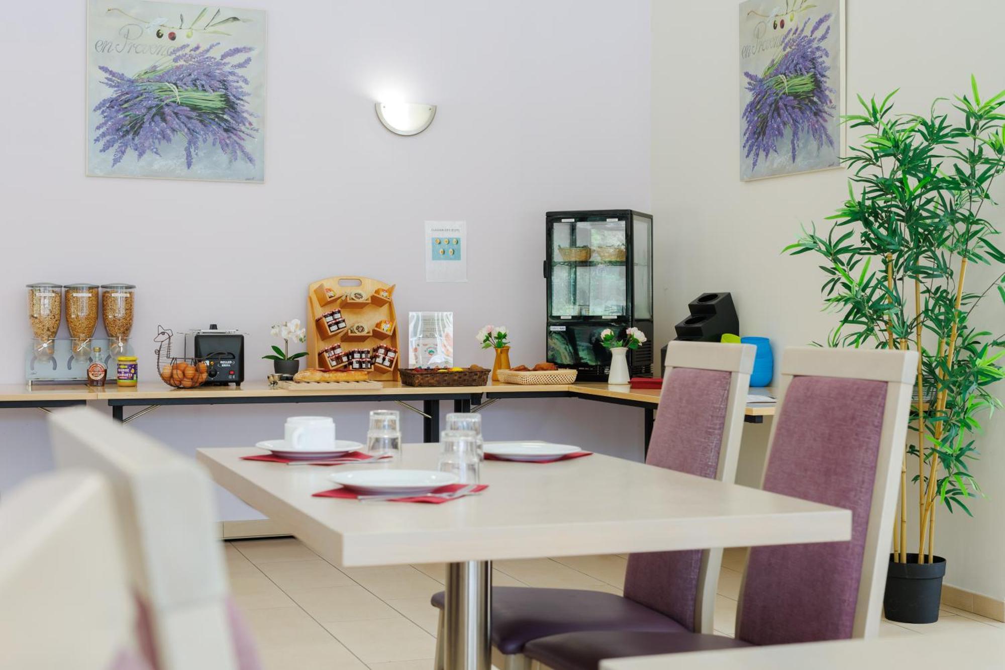 Residhotel Residence Pont Du Gard 레물링 외부 사진